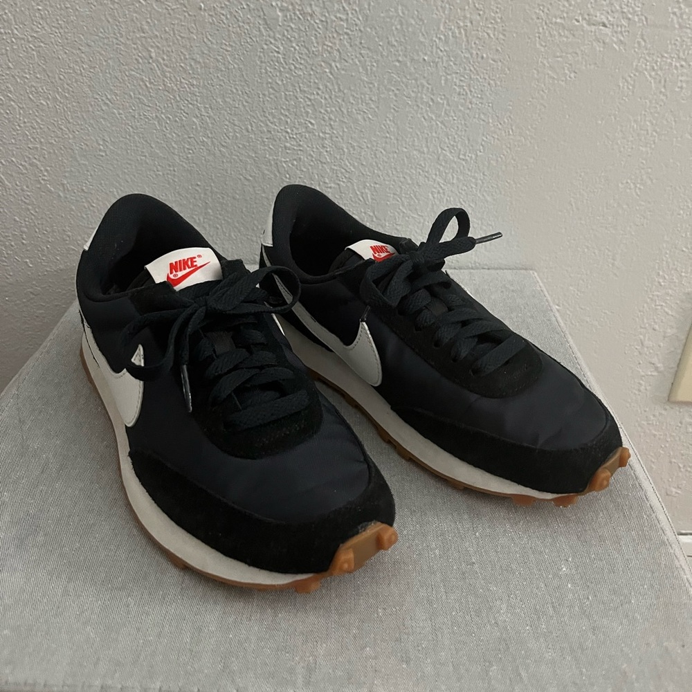 Nike Waffle Daybreak